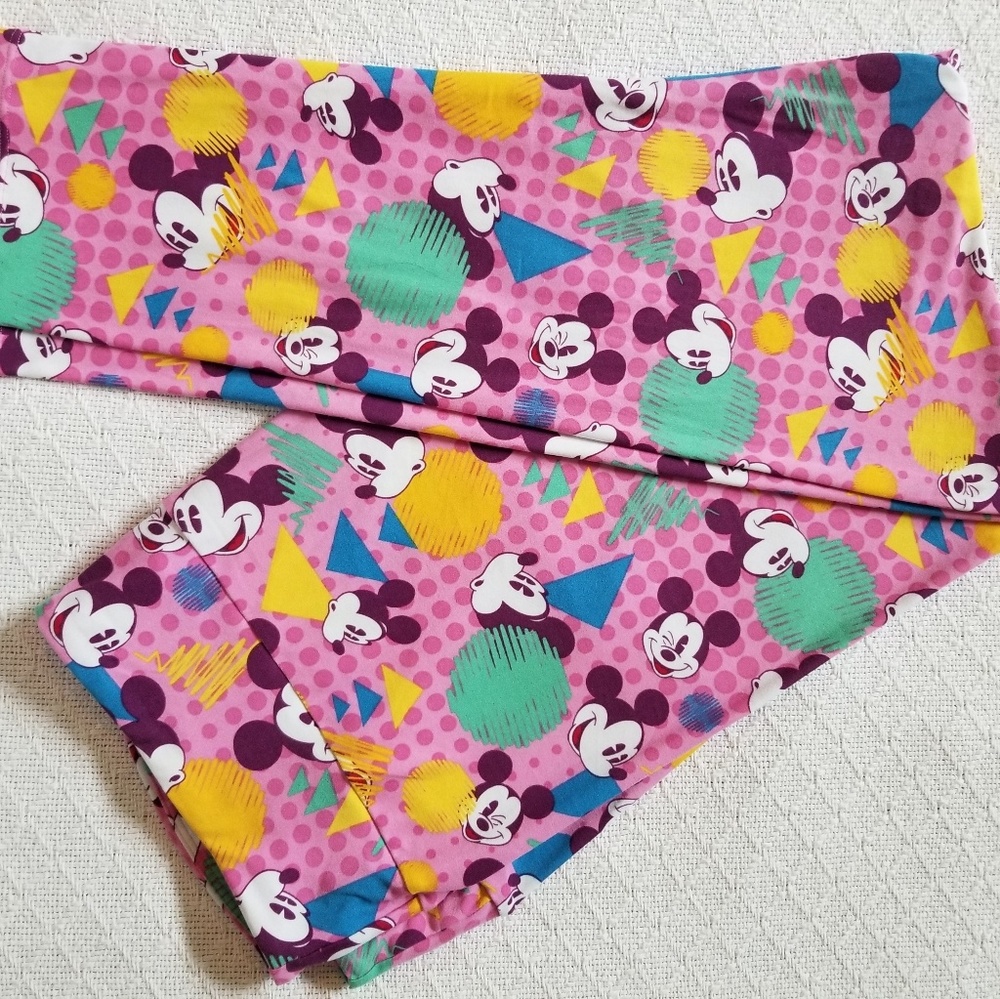 LuLaRoe Disney Leggings size TC2